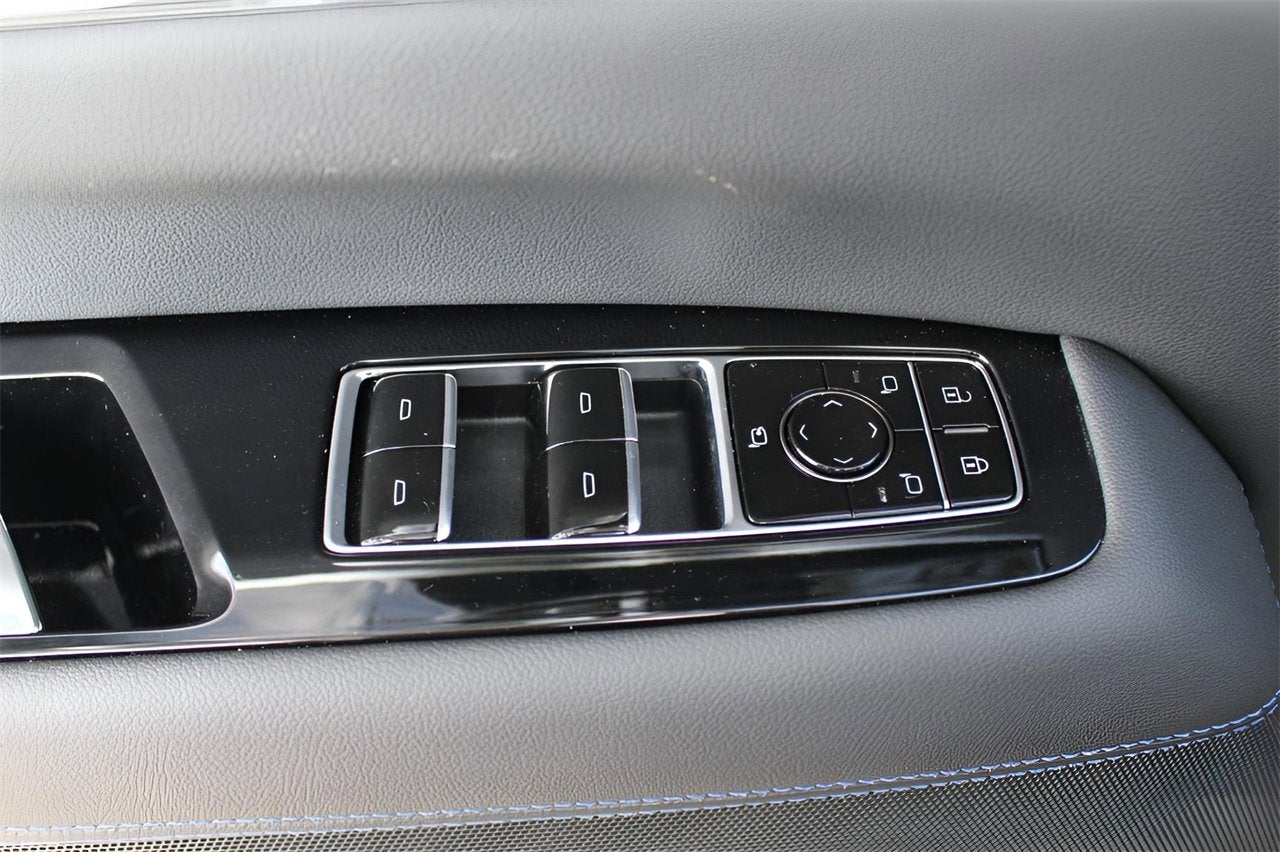 2025 Cadillac ESCALADE IQ Sport 1