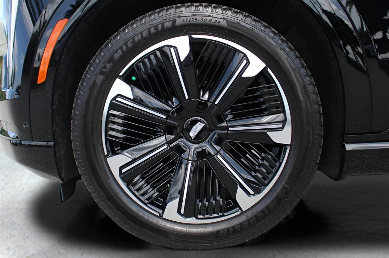 2025 Cadillac ESCALADE IQ Sport 1