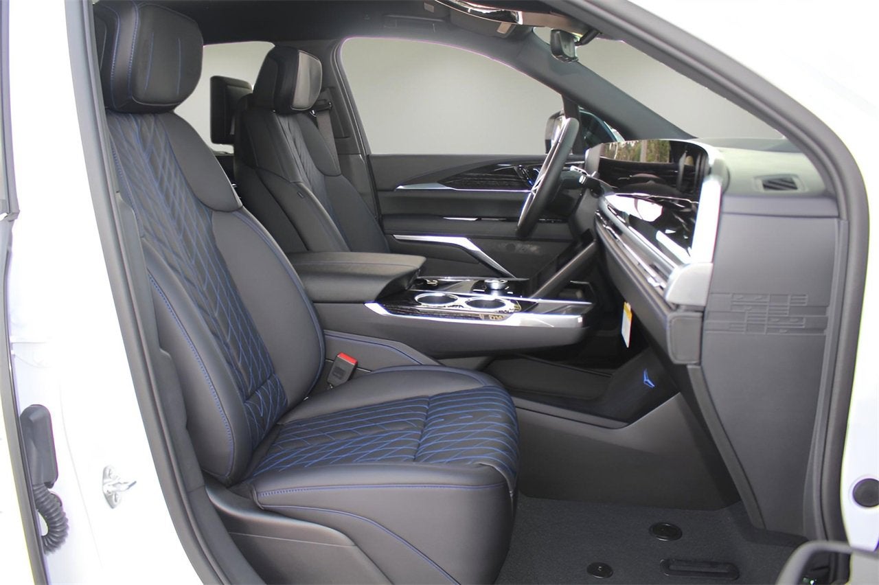 2025 Cadillac ESCALADE IQ Sport 1