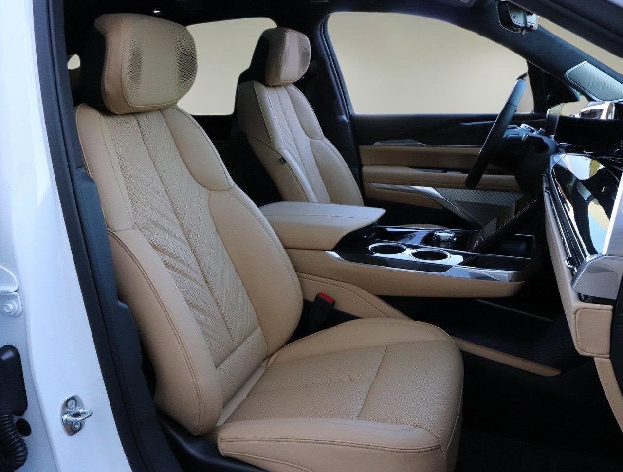 2025 Cadillac ESCALADE IQ Sport 2