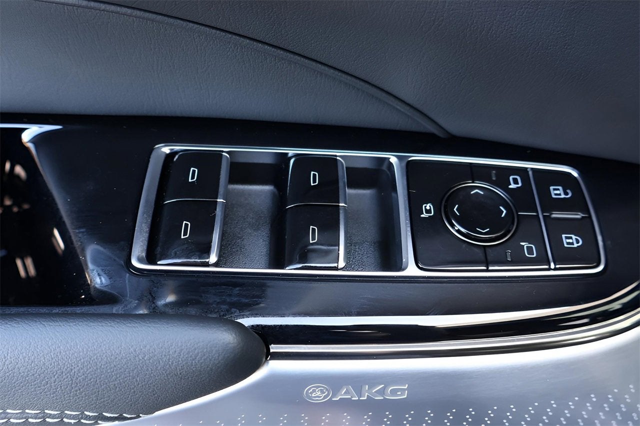 2026 Cadillac LYRIQ V-Series