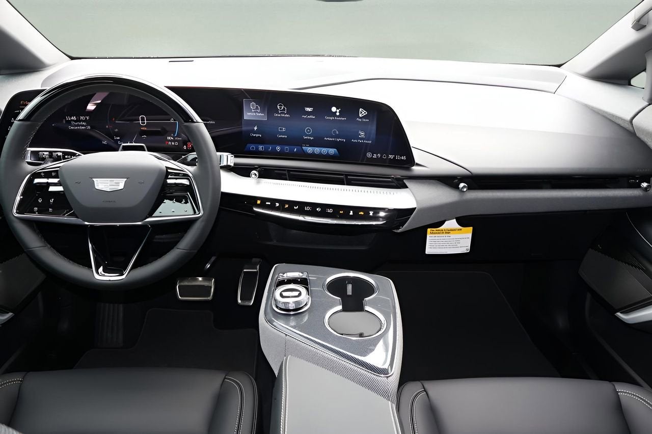 2026 Cadillac OPTIQ Luxury