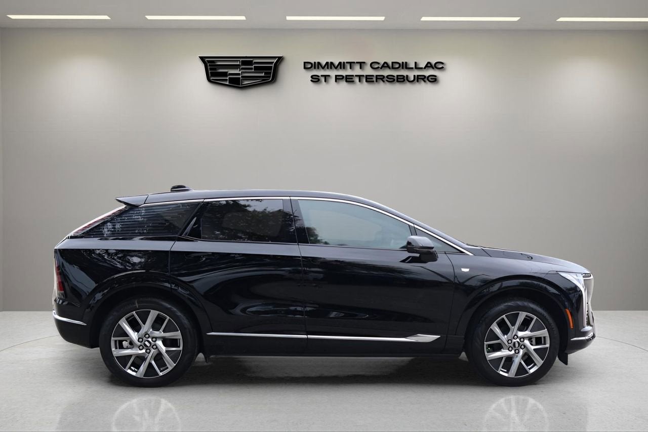 2026 Cadillac OPTIQ Luxury