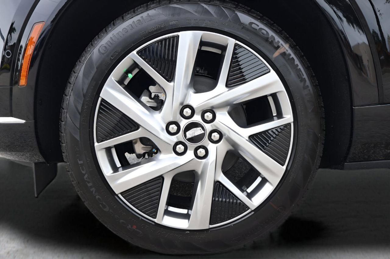 2026 Cadillac OPTIQ Luxury