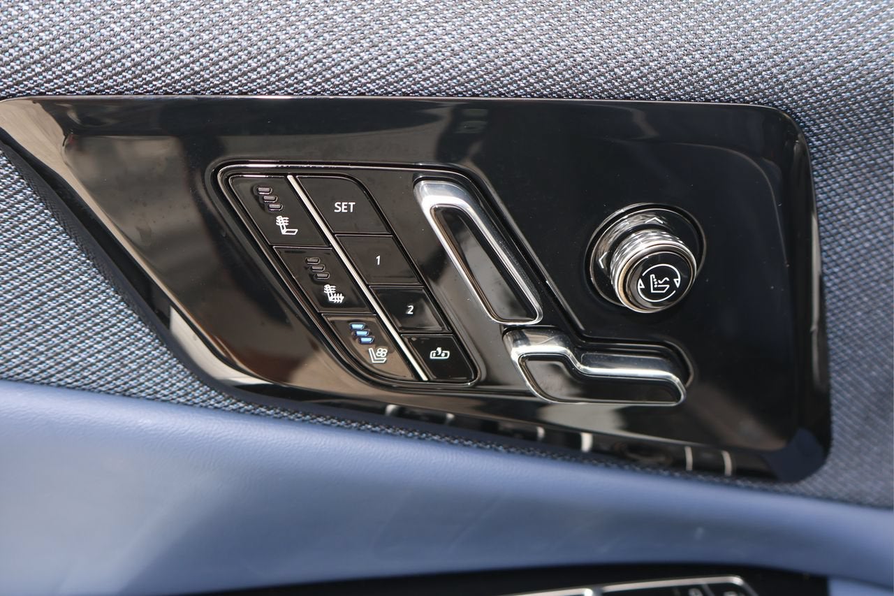 2027 Cadillac OPTIQ Premium Luxury