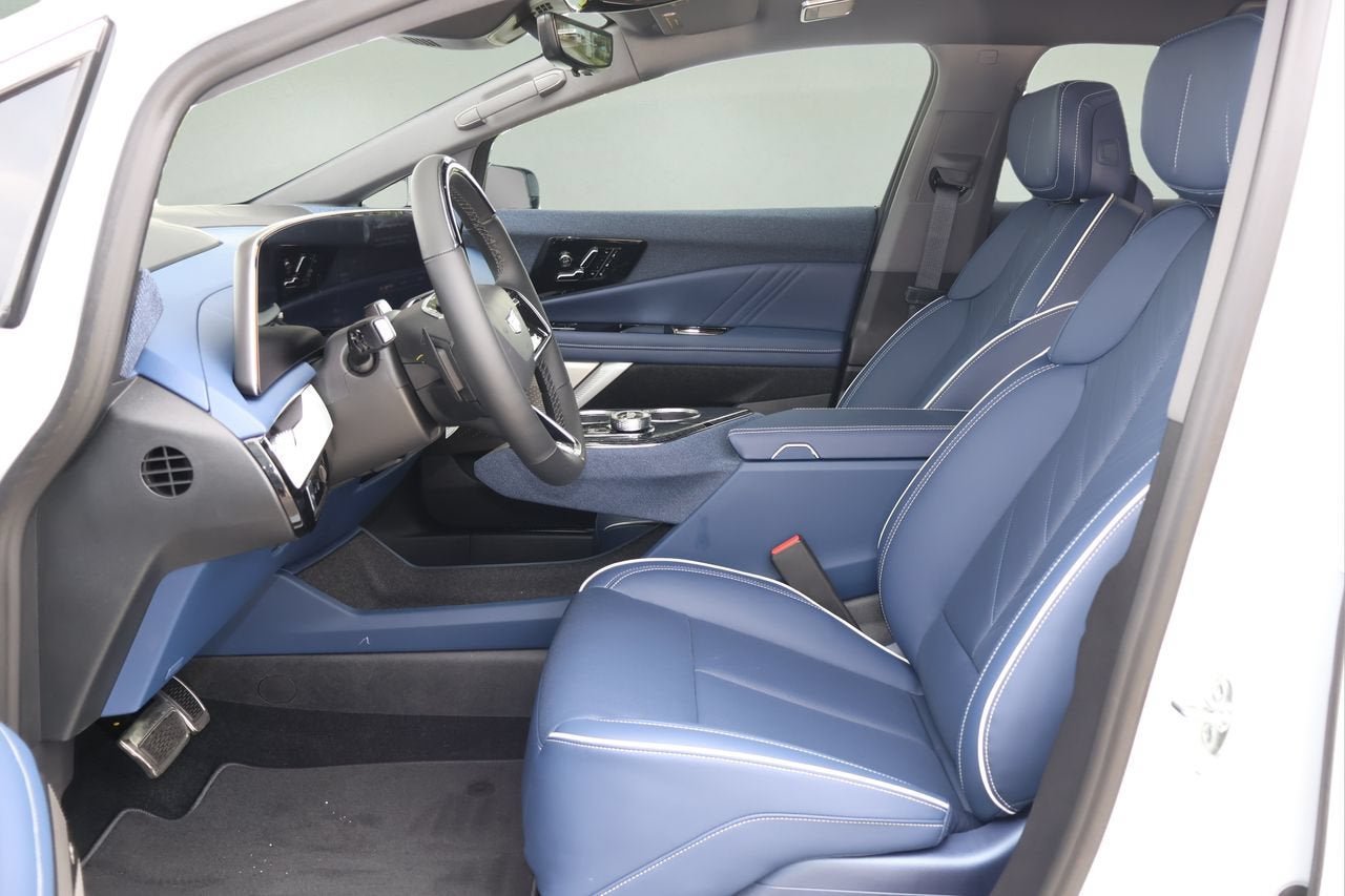2027 Cadillac OPTIQ Premium Luxury
