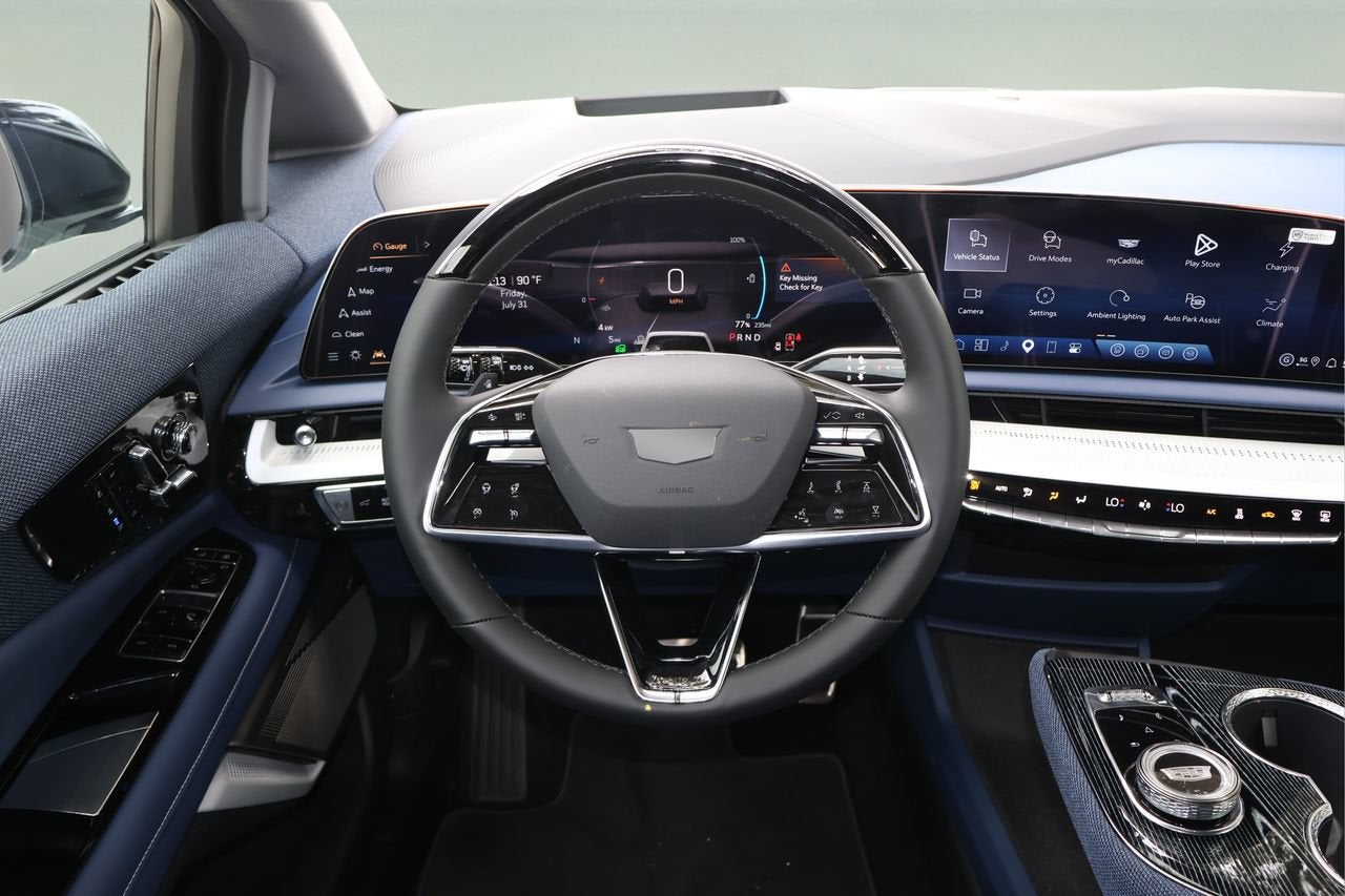 2027 Cadillac OPTIQ Premium Luxury