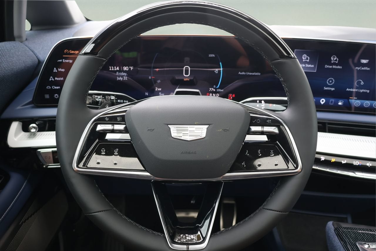 2027 Cadillac OPTIQ Premium Luxury