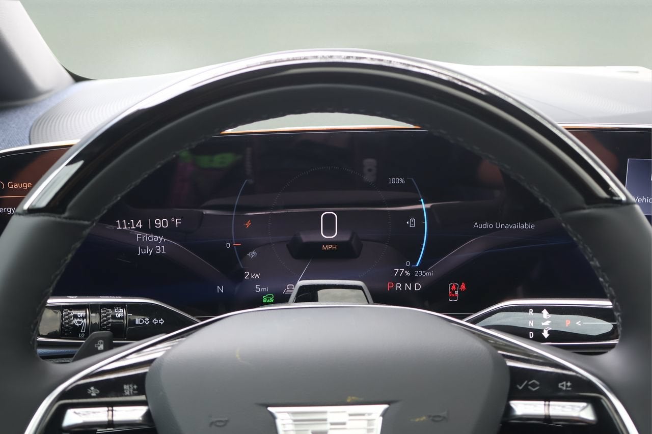 2027 Cadillac OPTIQ Premium Luxury