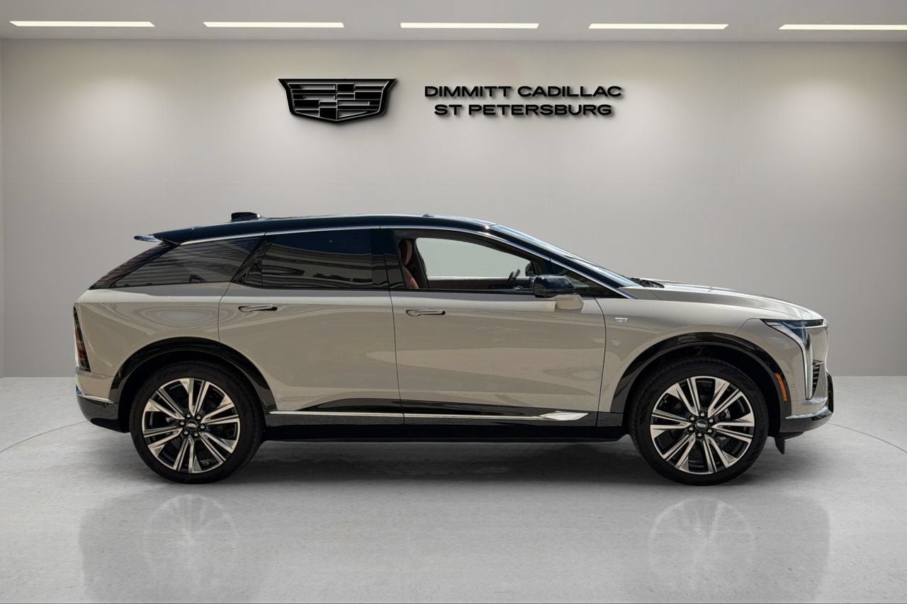 2027 Cadillac OPTIQ Premium Luxury