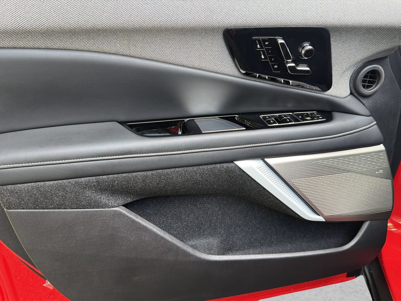 2027 Cadillac OPTIQ Sport