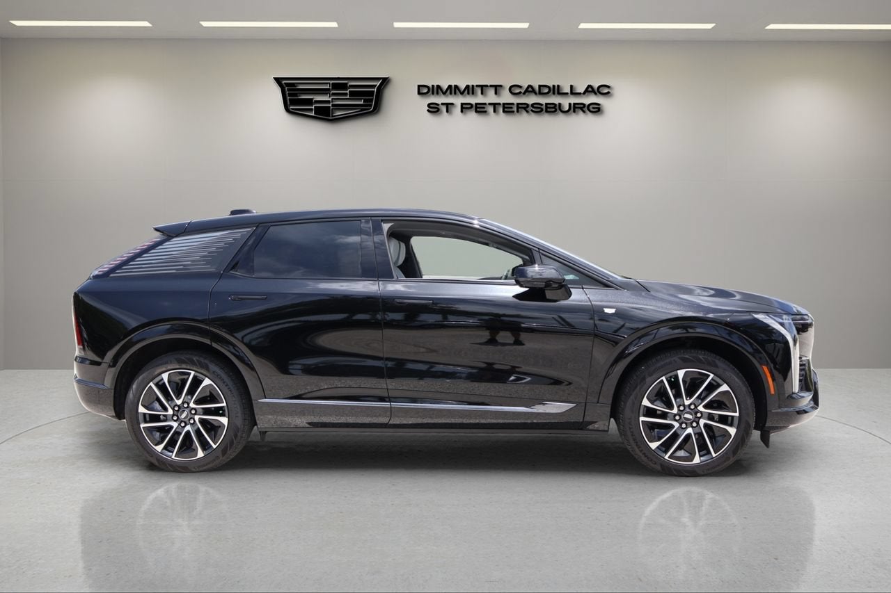 2025 Cadillac OPTIQ Sport 1