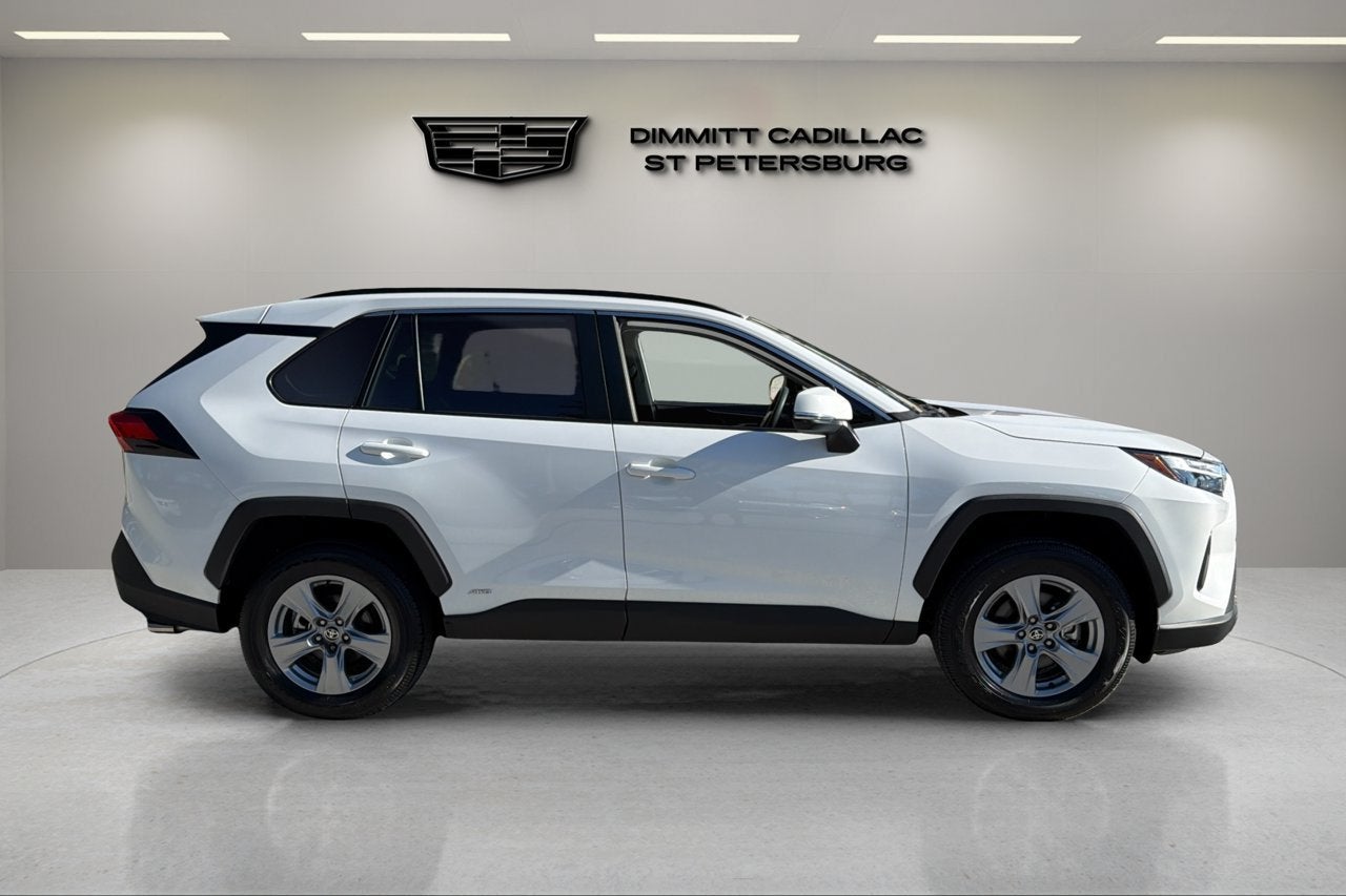 2025 Toyota RAV4 Hybrid XLE
