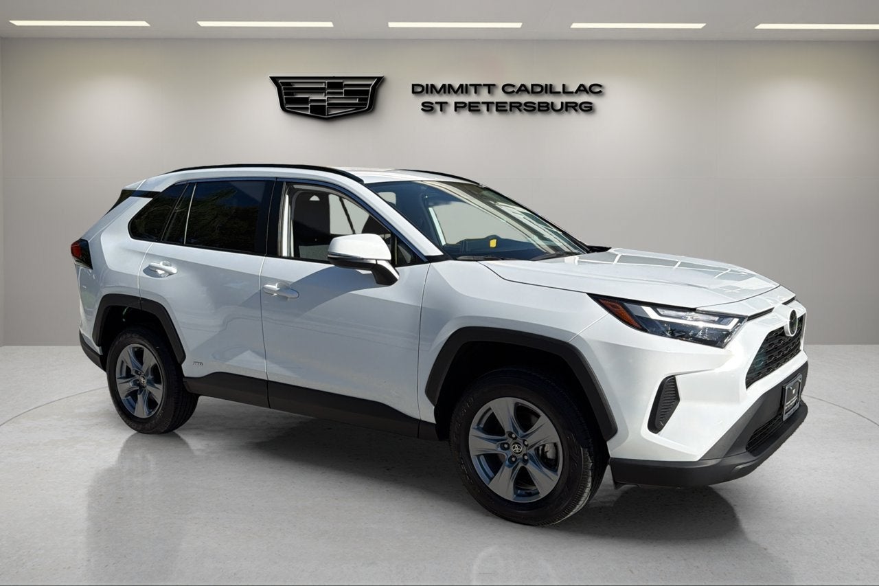 2025 Toyota RAV4 Hybrid XLE