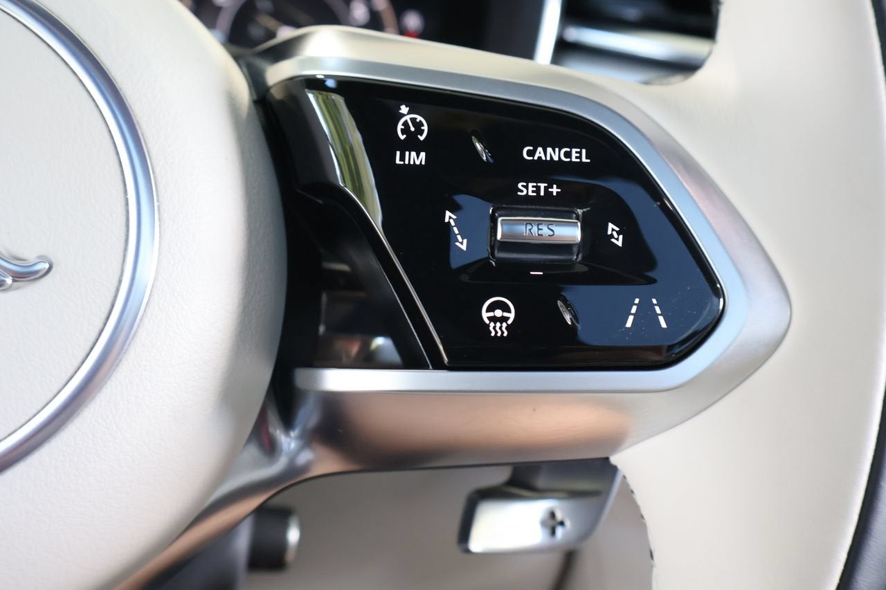 2024 Jaguar F-PACE R-Dynamic S