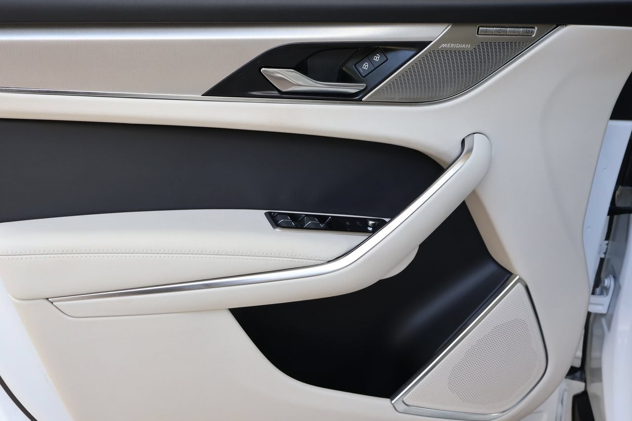 2024 Jaguar F-PACE R-Dynamic S