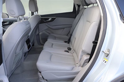 2023 Audi Q7 Premium Plus