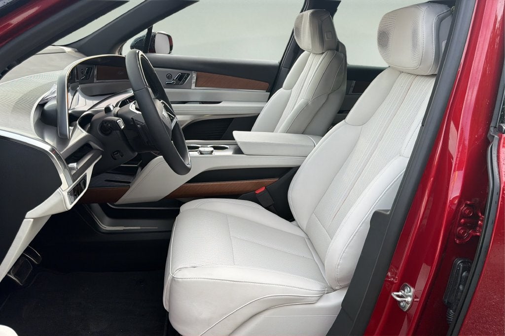 2027 Cadillac VISTIQ Luxury