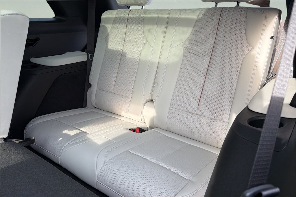 2027 Cadillac VISTIQ Luxury