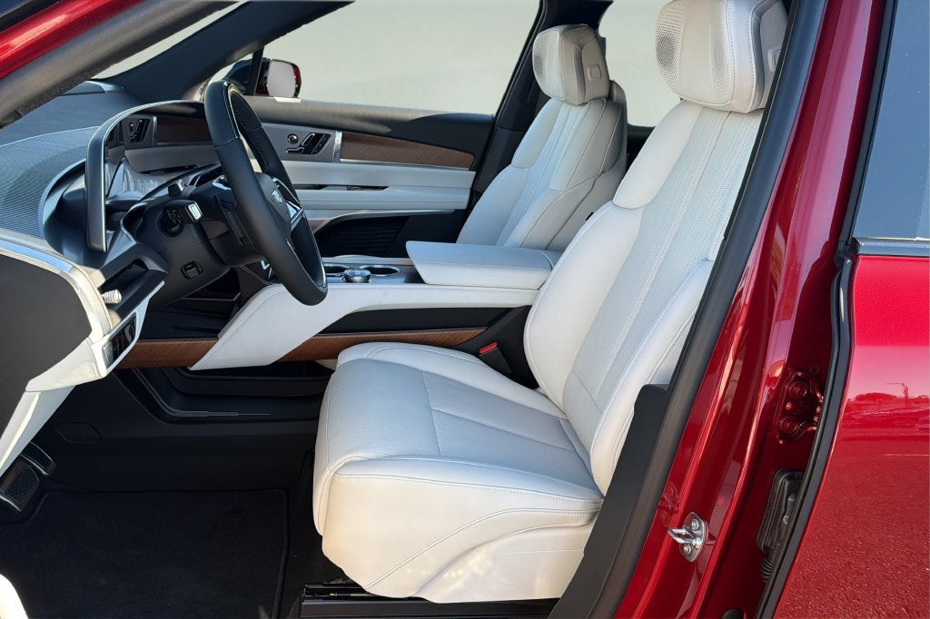 2027 Cadillac VISTIQ Sport