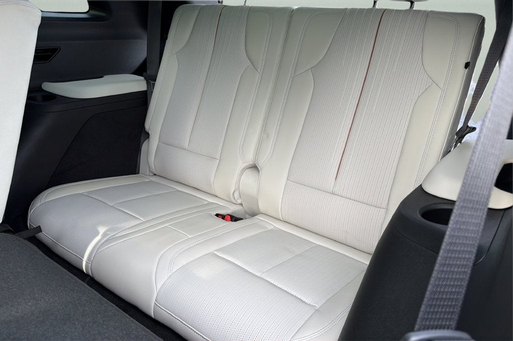 2027 Cadillac VISTIQ Sport