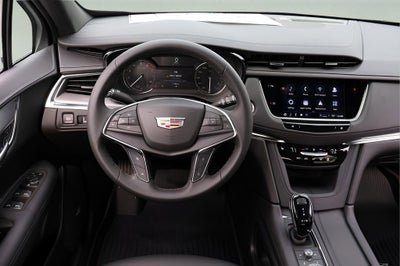 2026 Cadillac XT5 Luxury