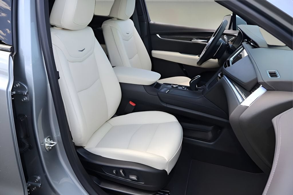 2026 Cadillac XT5 Sport