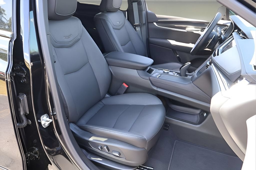 2026 Cadillac XT5 Sport