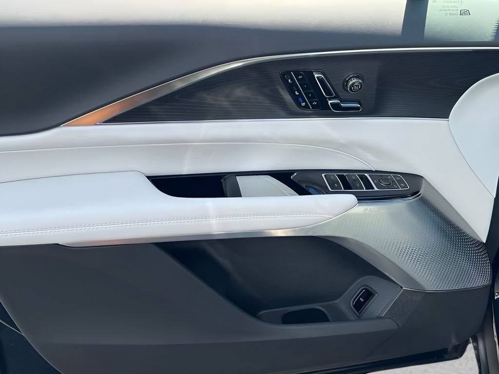 2026 Cadillac LYRIQ Premium Luxury