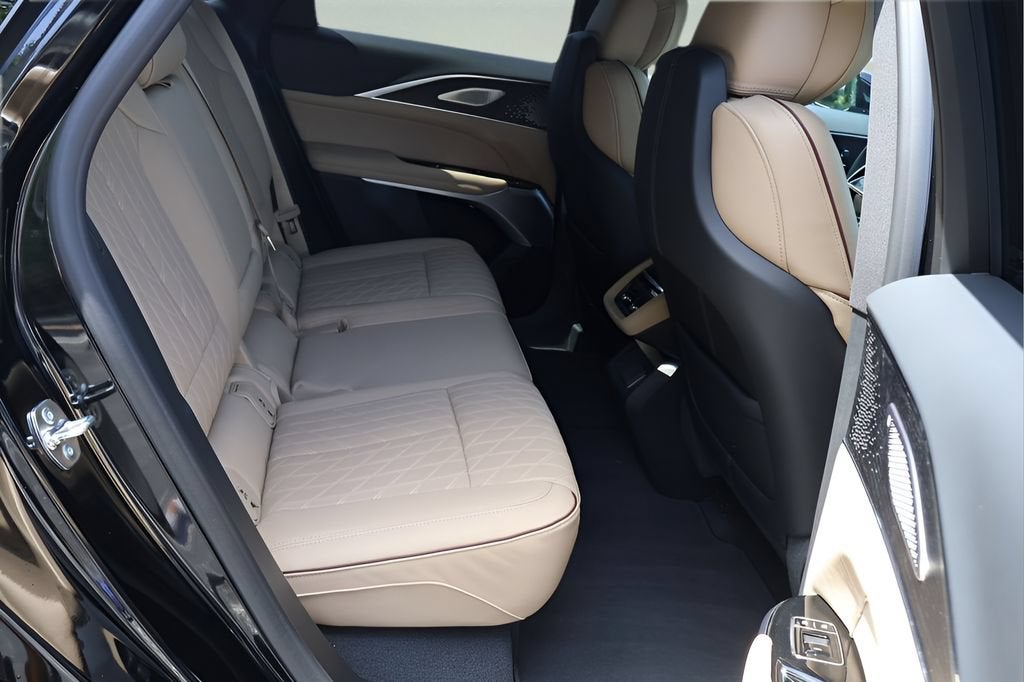 2026 Cadillac LYRIQ Signature Luxury