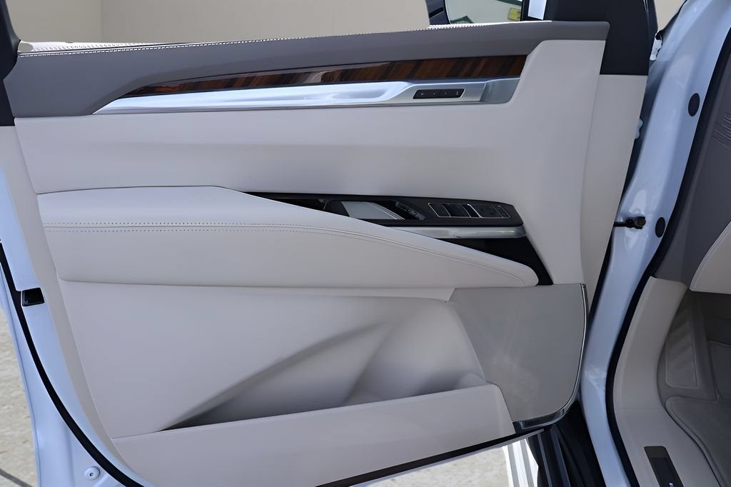 2026 Cadillac Escalade ESV Platinum Luxury