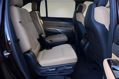 2025 Cadillac ESCALADE IQ Luxury 2