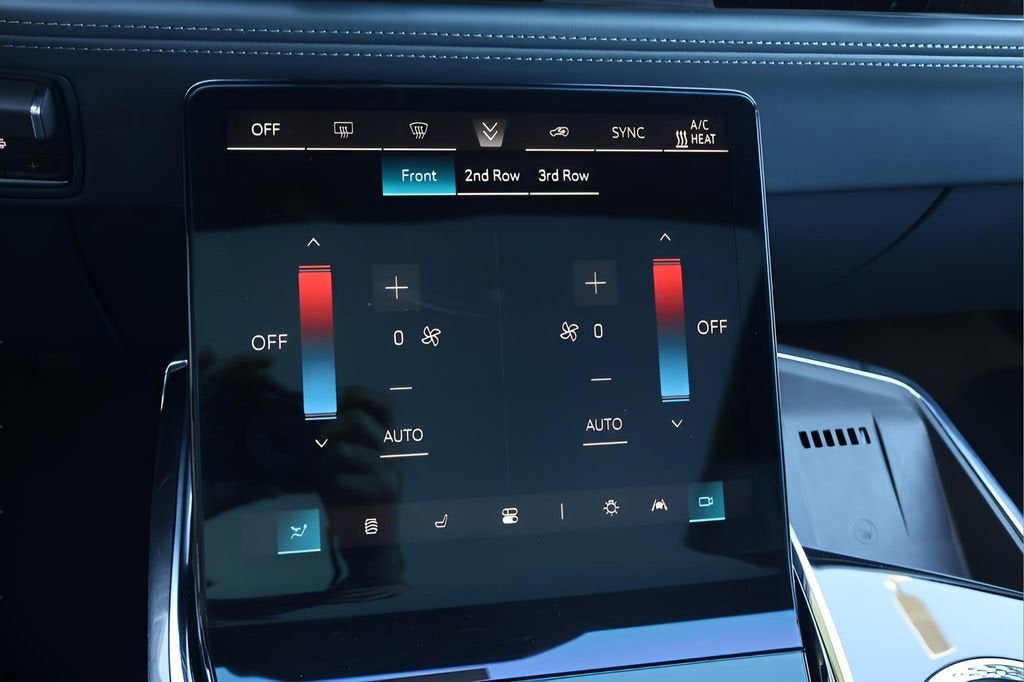 2025 Cadillac ESCALADE IQ Luxury 2