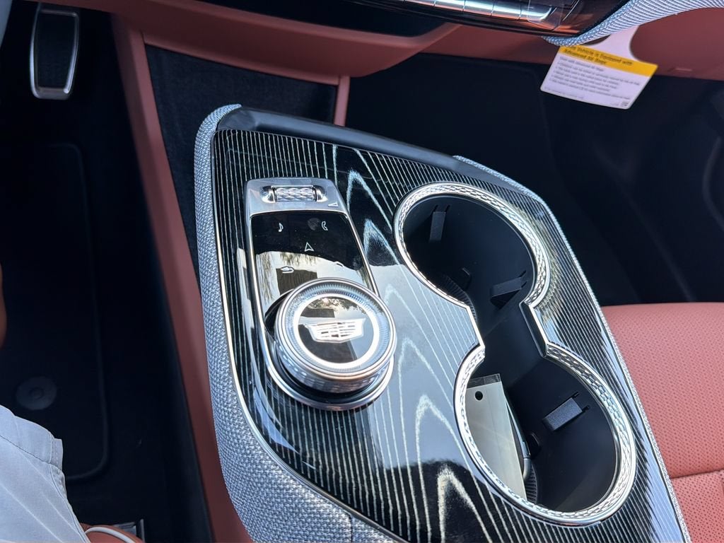 2027 Cadillac OPTIQ Premium Luxury