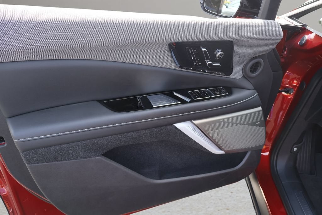 2027 Cadillac OPTIQ Premium Luxury