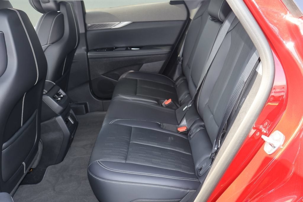 2027 Cadillac OPTIQ Premium Luxury