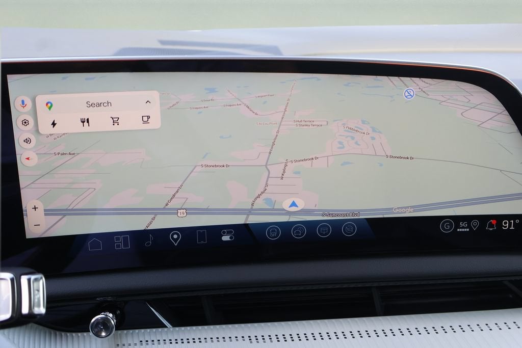 2027 Cadillac OPTIQ Premium Luxury