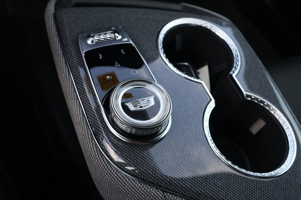 2027 Cadillac OPTIQ Premium Luxury